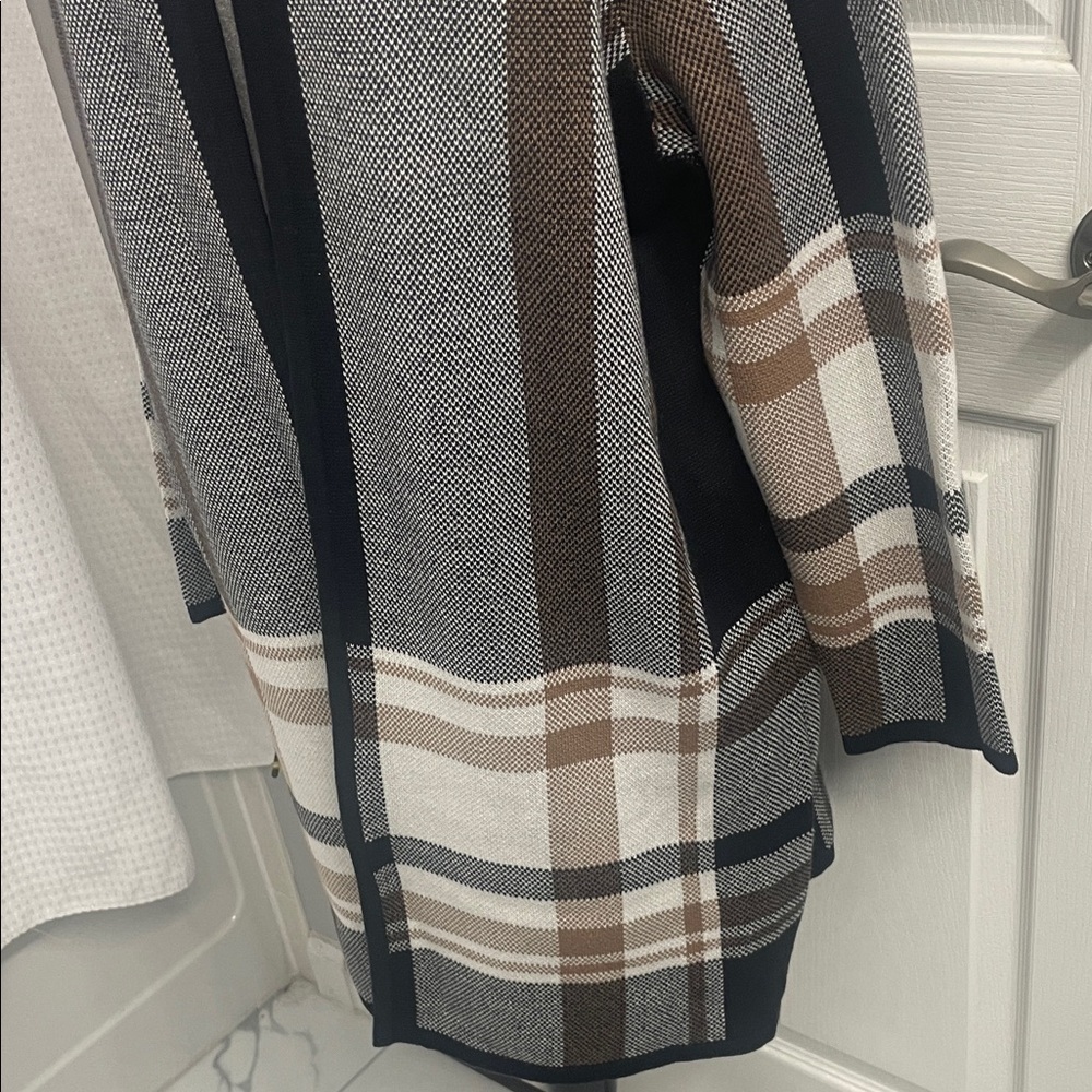 Women's Plaid Open Front Sweater Cardigan - Picture 6 of 13